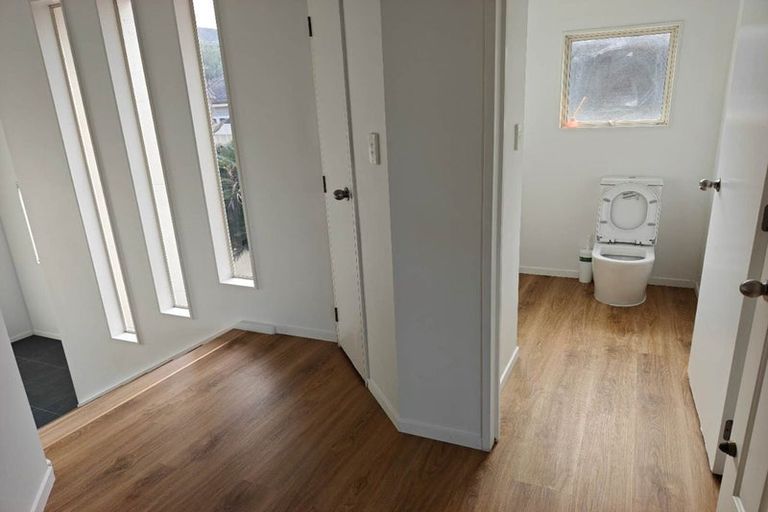 Photo of property in 42 Sharon Road, Waiake, Auckland, 0630