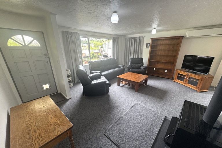 Photo of property in 56 Hathaway Avenue, Karori, Wellington, 6012