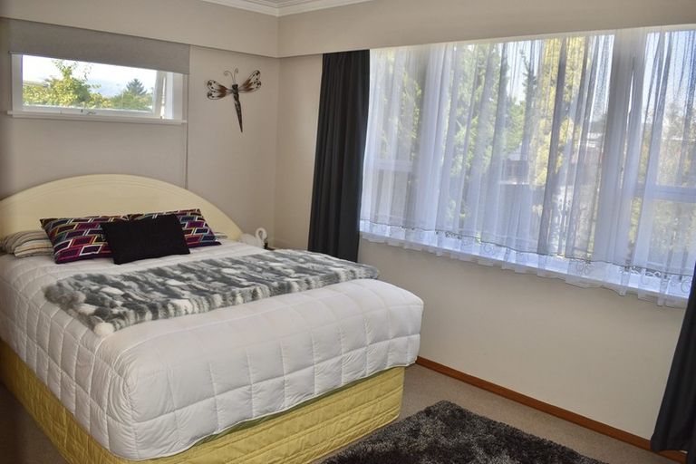 Photo of property in 5 Ross Street, Levin, 5510