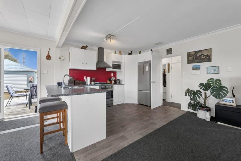 Photo of property in 140 Miranda Street, Stratford, 4332