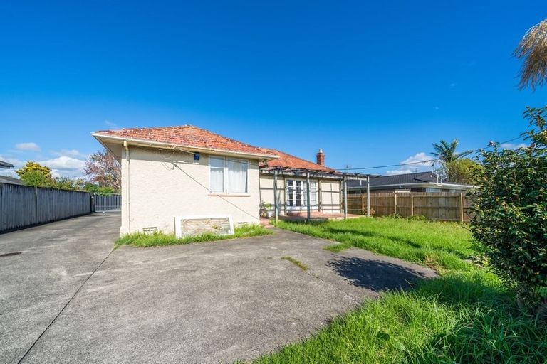 Photo of property in 61 Pakuranga Road, Pakuranga, Auckland, 2010