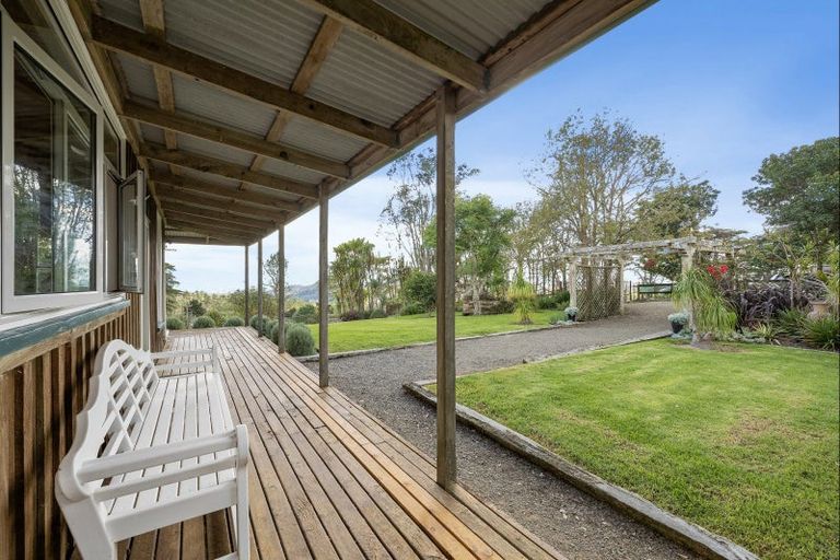 Photo of property in 74 Fishlock Road, Te Arai, Wellsford, 0974