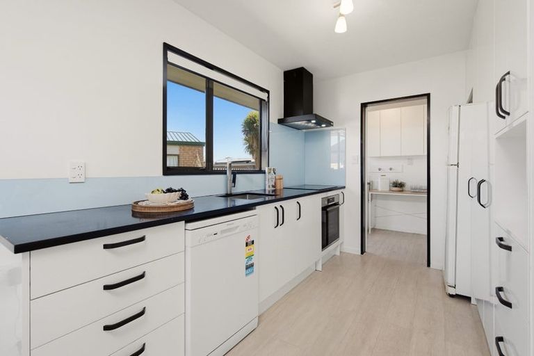 Photo of property in 93 Langdons Road, Papanui, Christchurch, 8053