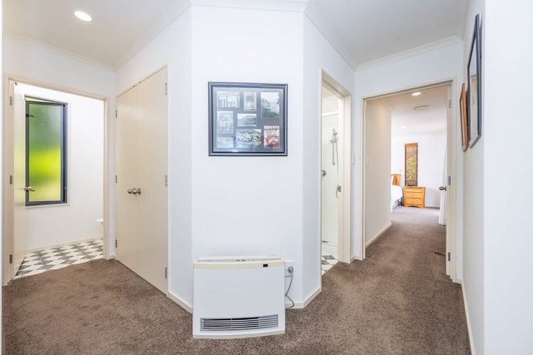 Photo of property in 31 Aloma Way, Glenview, Hamilton, 3206