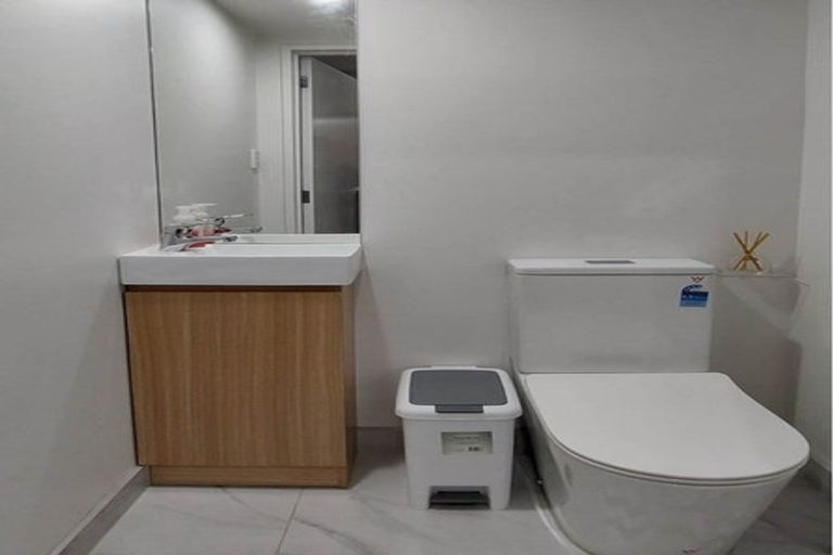 Photo of property in 19b Poruru Close, Papakura, 2110