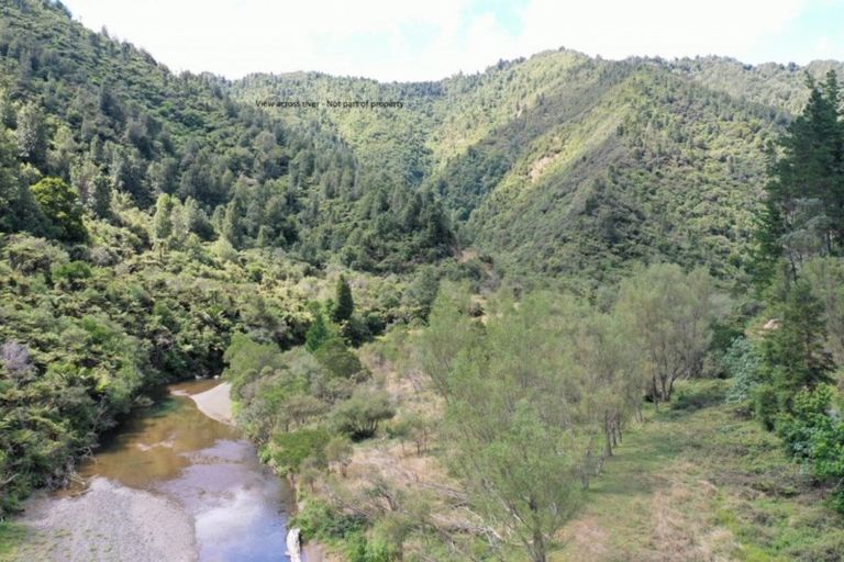 Photo of property in 340 Tutaetoko Road, Toatoa, Opotiki, 3197