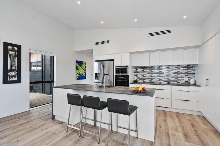 Photo of property in 23 William Gilbert Drive, Mangawhai, 0505