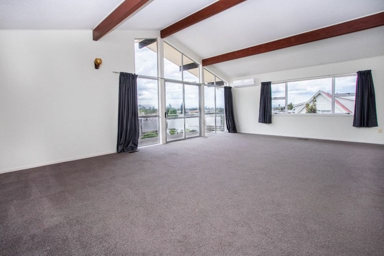 Photo of property in 25 Amanda Avenue, Dinsdale, Hamilton, 3204