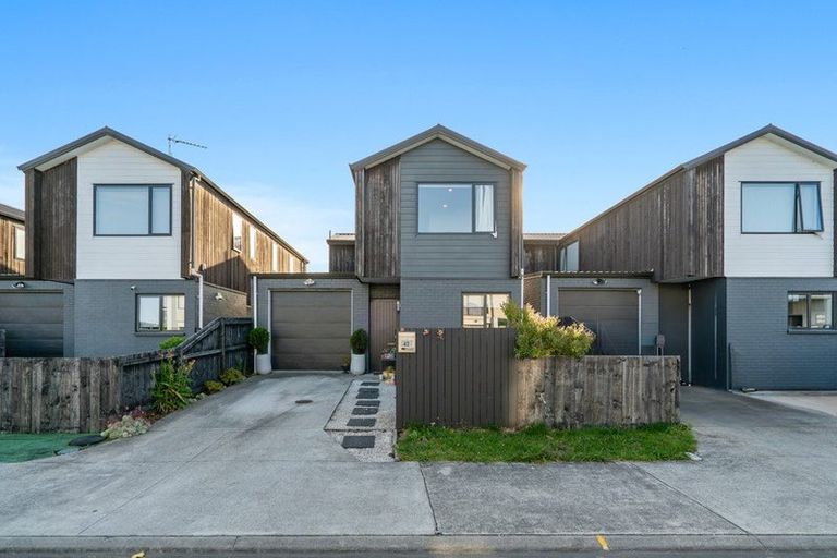 Photo of property in 42 Dignity Street, Papakura, 2110