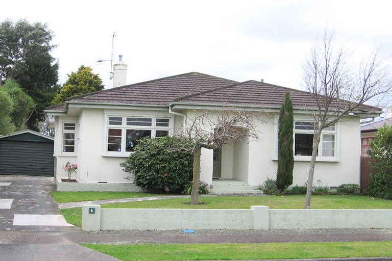Photo of property in 5 Rawhiti Avenue, Palmerston North, 4410