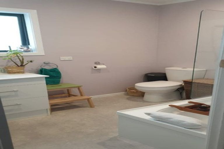 Photo of property in 57 Welsh Hills Road, Swanson, Auckland, 0614