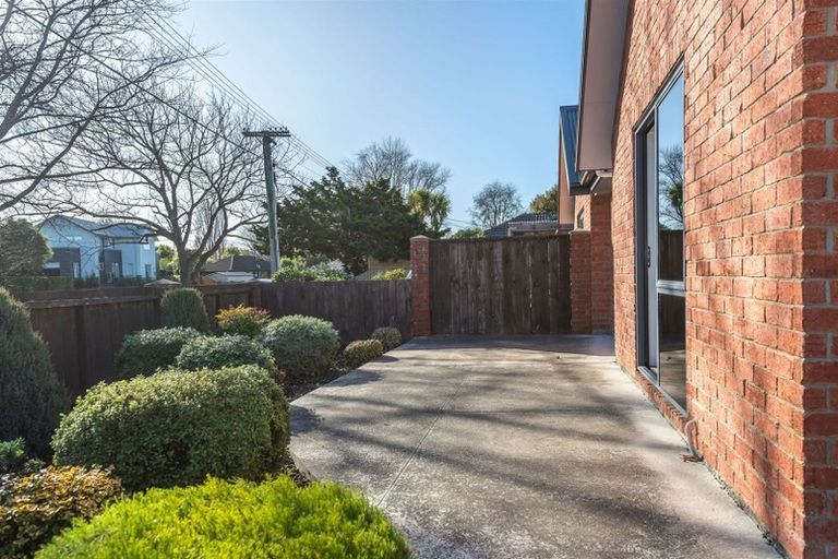Photo of property in 112 Riverlaw Terrace, Saint Martins, Christchurch, 8022