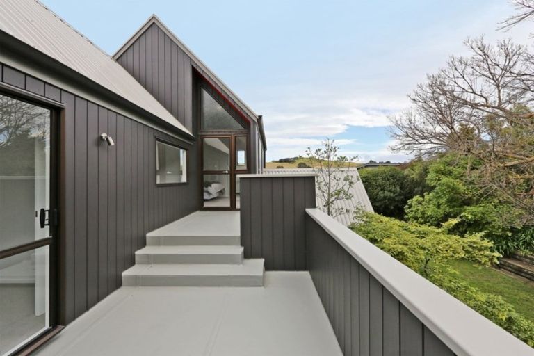 Photo of property in 9 Ridgeway Terrace, Taradale, Napier, 4112