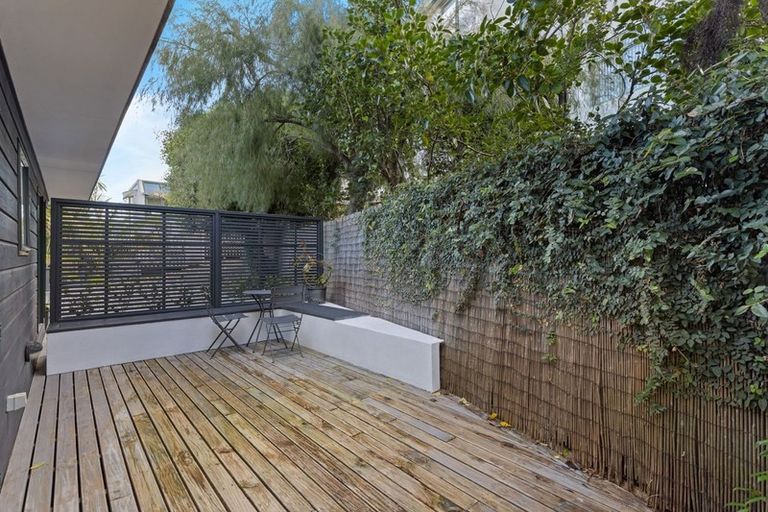 Photo of property in 1/2 Parr Terrace, Castor Bay, Auckland, 0620