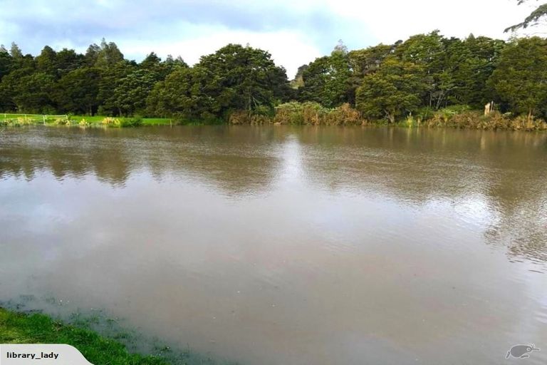 Photo of property in 14 Rheingold Place, Huapai, Kumeu, 0810