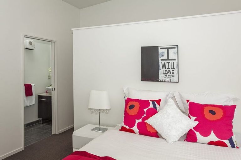 Photo of property in 32 Champion Street, Ranui, Porirua, 5024