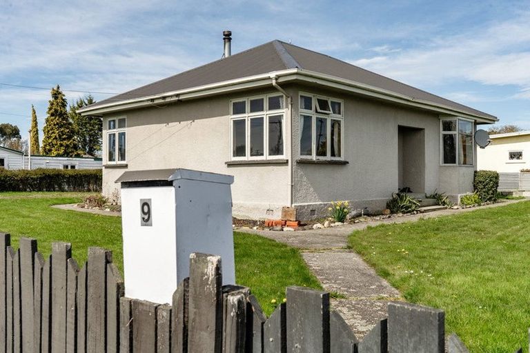 Photo of property in 9 Ossian Street, Milton, 9220