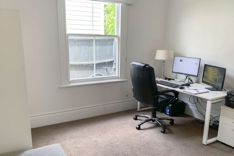 Photo of property in 9 School Road, Morningside, Auckland, 1021