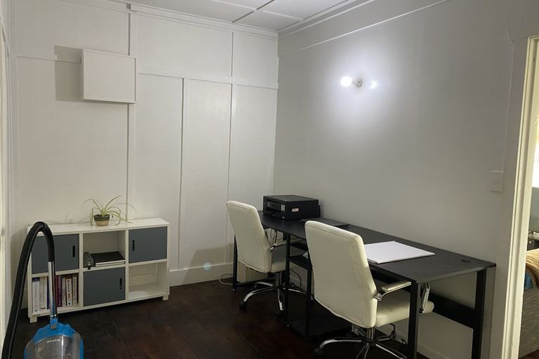 Photo of property in 18 Shoal Bay Road, Devonport, Auckland, 0624