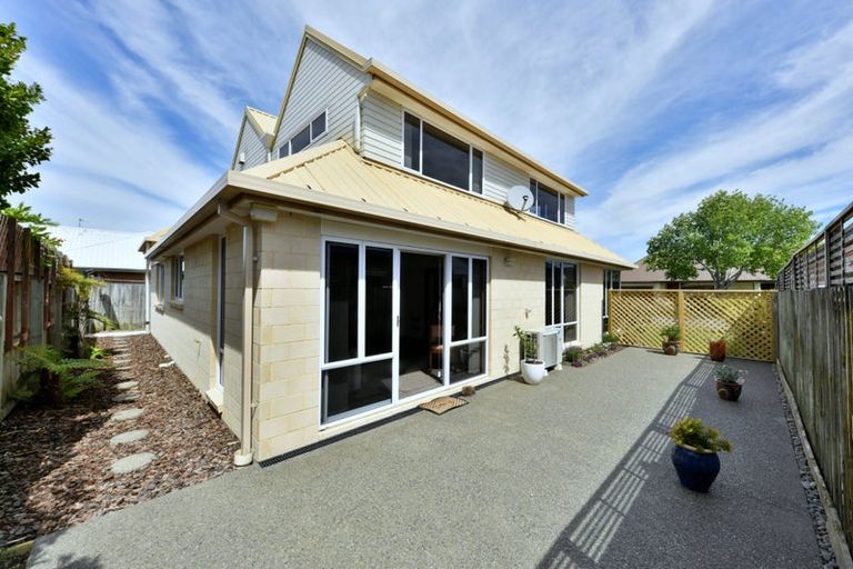 Photo of property in 14 O'connor Place, Burnside, Christchurch, 8053