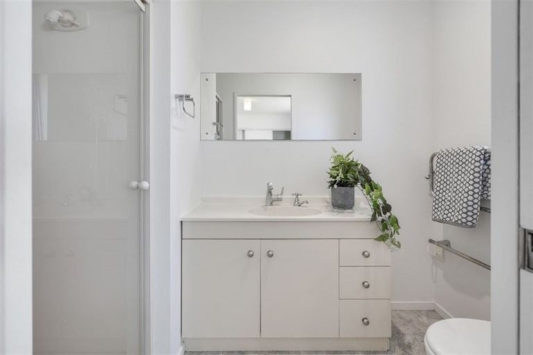 Photo of property in 11 Castlewold Place, Huntington, Hamilton, 3210