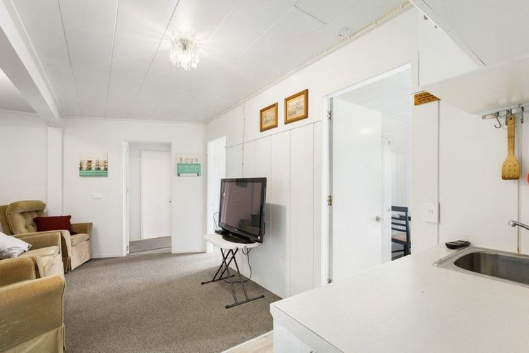 Photo of property in 10 Moana Drive, Tanners Point, Katikati, 3177