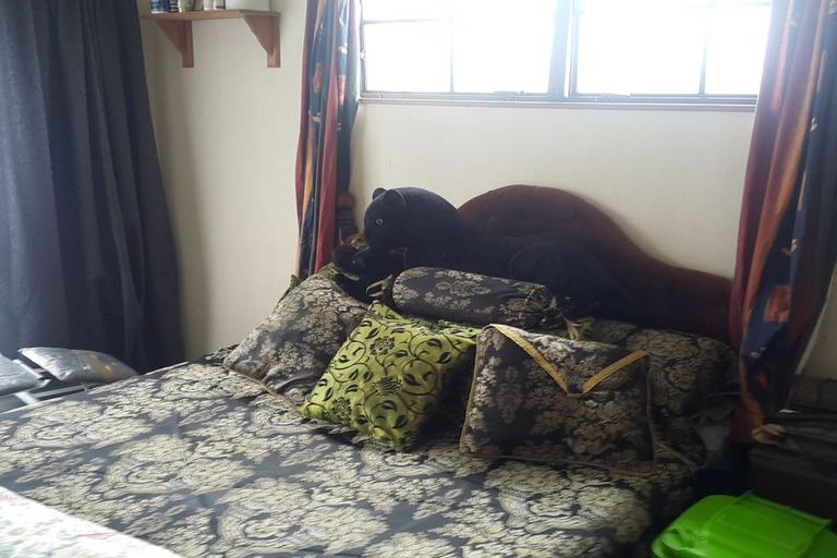 Photo of property in 1 Harris Street, Huntly, 3700