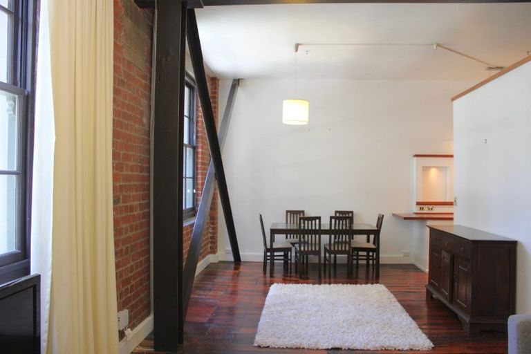 Photo of property in Hannahs Warehouse Apartments, 21/13 Leeds Street, Te Aro, Wellington, 6011