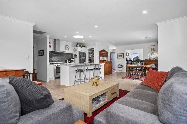 Photo of property in 40 Charlotte Drive, Omokoroa, 3114