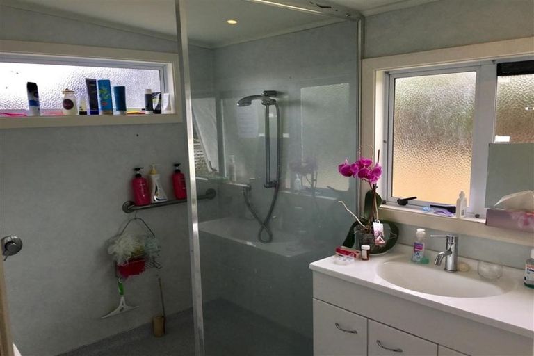 Photo of property in 10 Hana Udy Place, Paraparaumu Beach, Paraparaumu, 5032