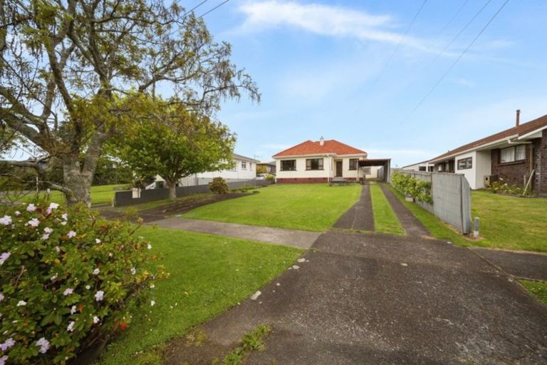Photo of property in 13 Selwyn Street, Lower Vogeltown, New Plymouth, 4310