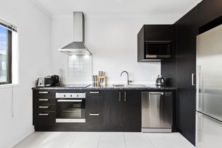 Photo of property in 3 Frank Gill Road, Hobsonville, Auckland, 0616