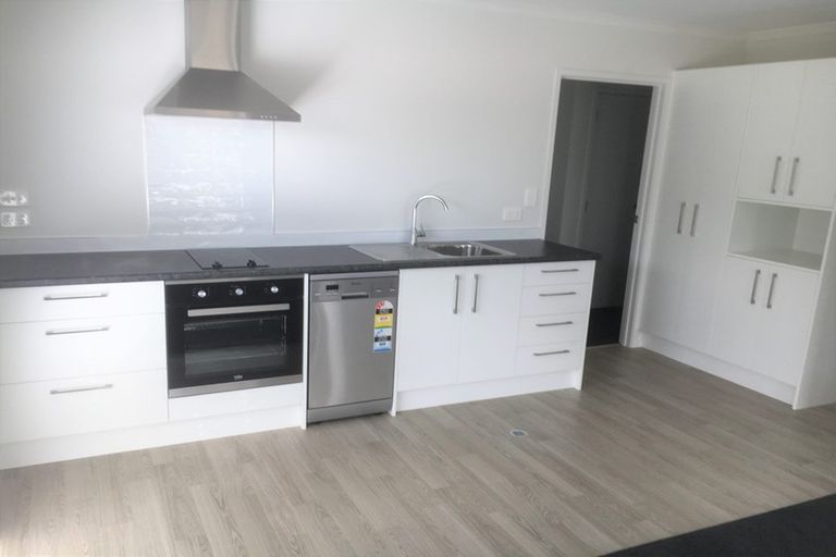 Photo of property in 2/2 Hilton Road, Saint Andrews, Hamilton, 3200