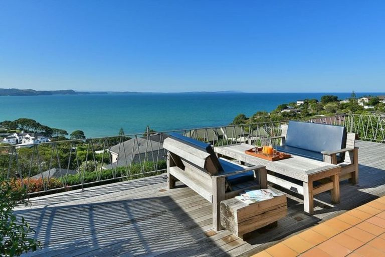 Photo of property in 30 Vipond Road, Stanmore Bay, Whangaparaoa, 0932