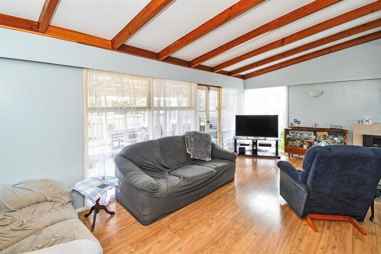 Photo of property in 33 Beaumonts Way, Manurewa, Auckland, 2102