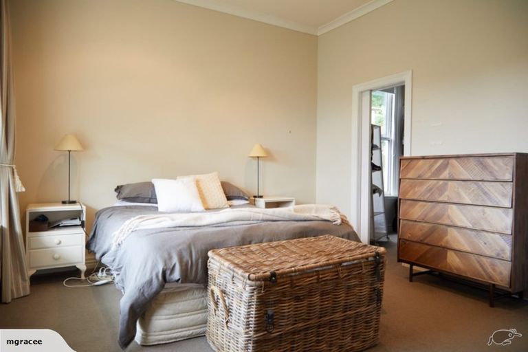 Photo of property in 53 Garden Road, Northland, Wellington, 6012