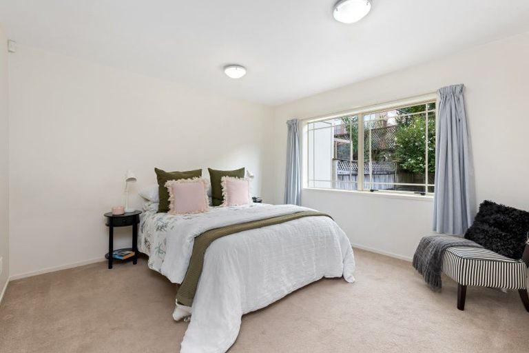 Photo of property in 145f Hobsonville Road, West Harbour, Auckland, 0618