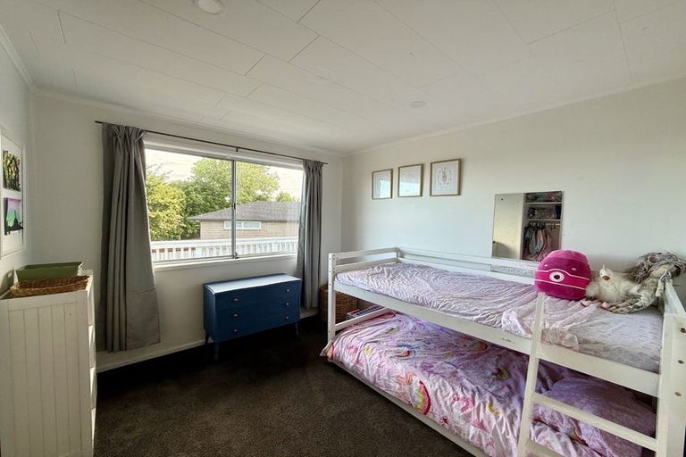 Photo of property in 8 Moera Place, Stanmore Bay, Whangaparaoa, 0932