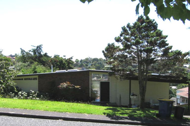 Photo of property in 11 Nor'east Drive, Northcross, Auckland, 0632