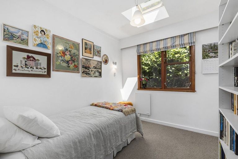 Photo of property in 156 Derwent Street, Island Bay, Wellington, 6023