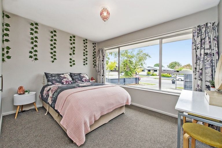 Photo of property in 3 Douglas Street, Rangiora, 7400