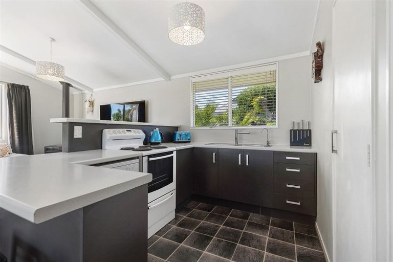 Photo of property in 27a Edgehill Place, Te Puke, 3119