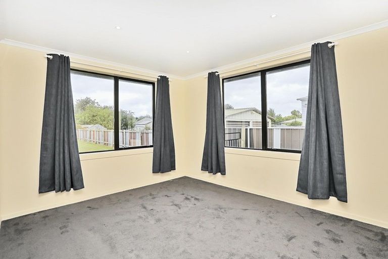 Photo of property in 16 Lyon Street, Glengarry, Invercargill, 9810