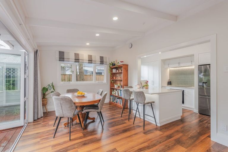 Photo of property in 6 Summerhays Street, Terrace End, Palmerston North, 4410