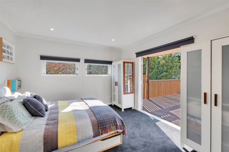 Photo of property in 905 Swanson Road, Swanson, Auckland, 0612