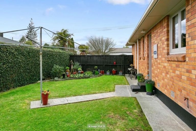 Photo of property in 16 Little Street, Tirau, 3410