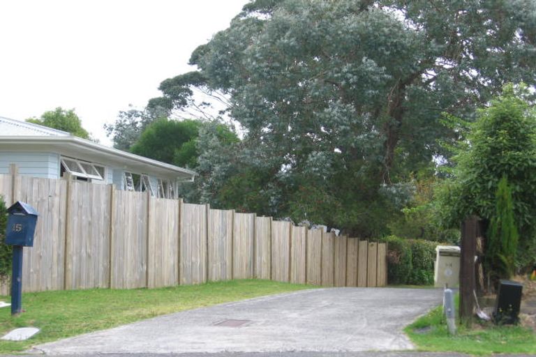 Photo of property in 1/11 Roseneath Place, Birkdale, Auckland, 0626