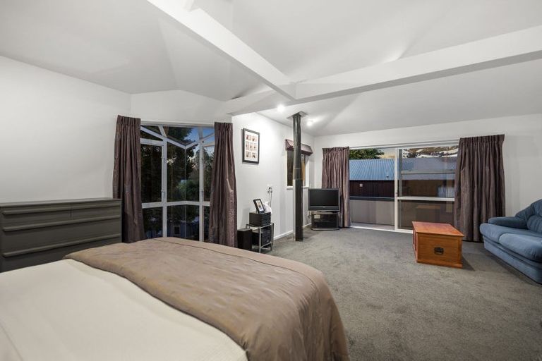 Photo of property in 2/37 Newhaven Terrace, Mairangi Bay, Auckland, 0630