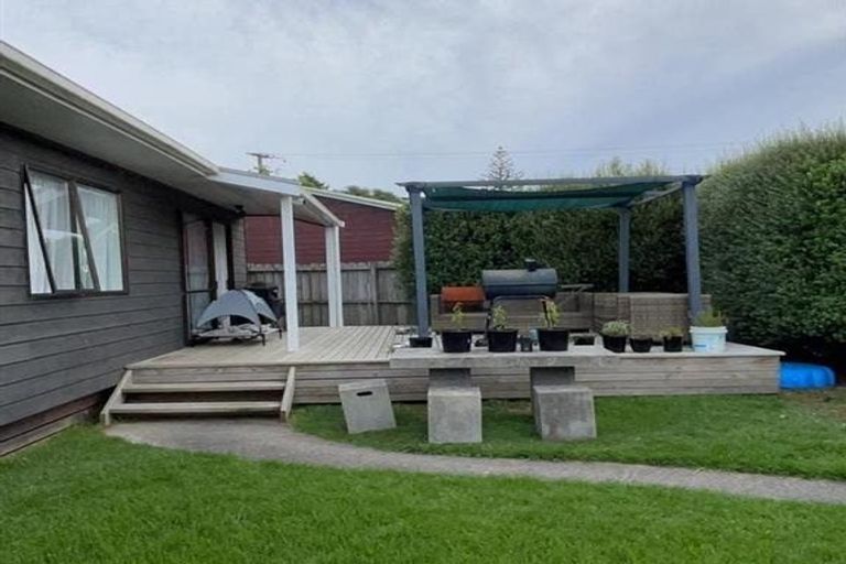 Photo of property in 4/388a West Coast Road, Glen Eden, Auckland, 0602