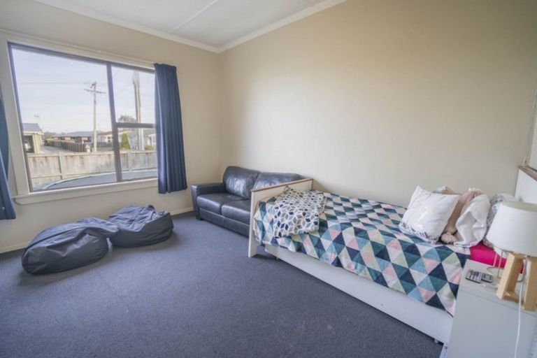 Photo of property in 16 Charles Street, Grasmere, Invercargill, 9810